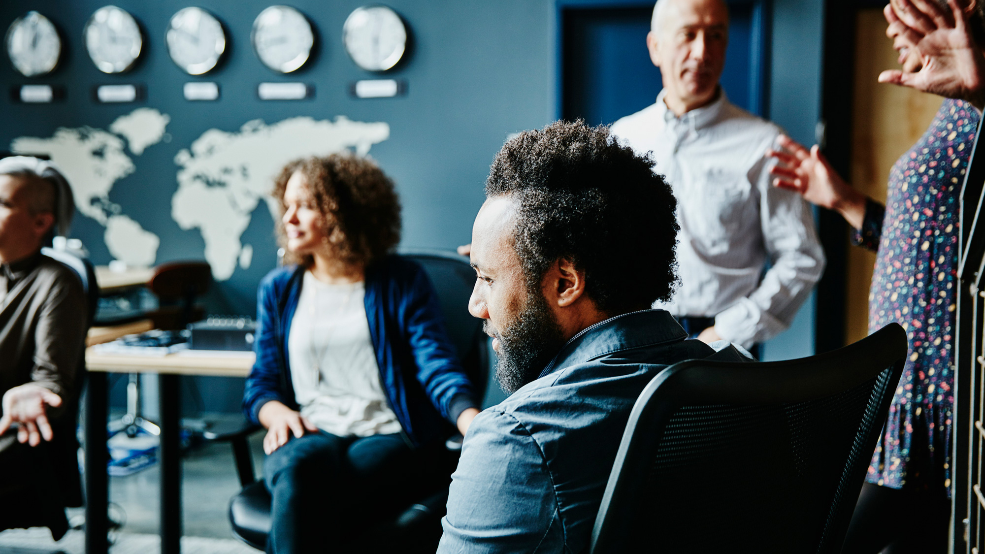 Main-Image-Managing-Foreign-Subsidiaries-Benefits-Costs